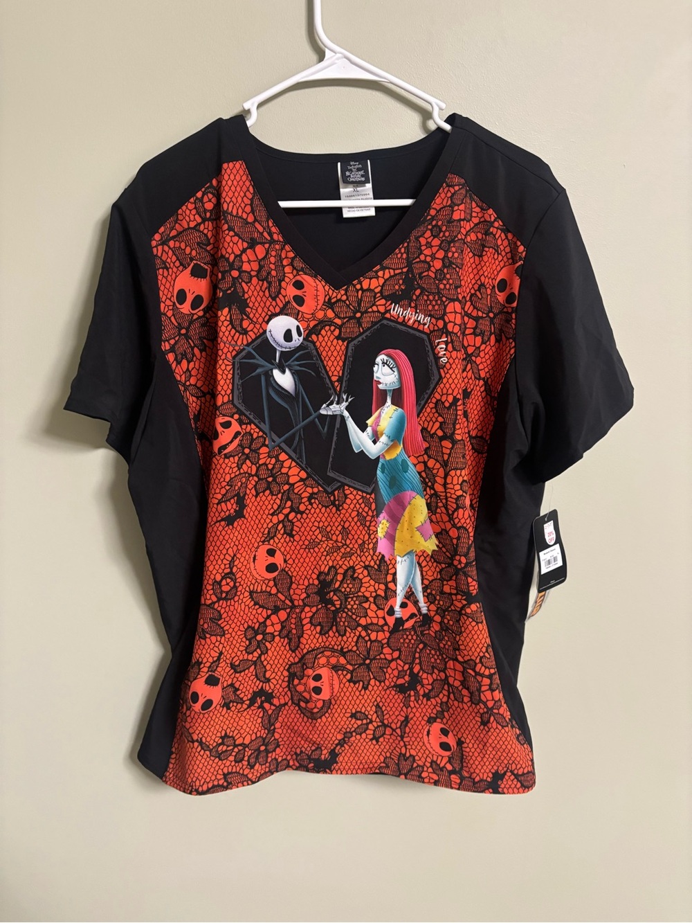 Nightmare Before Christmas Cherokee Scrubs Tooniforms V Neck Top Size XL New